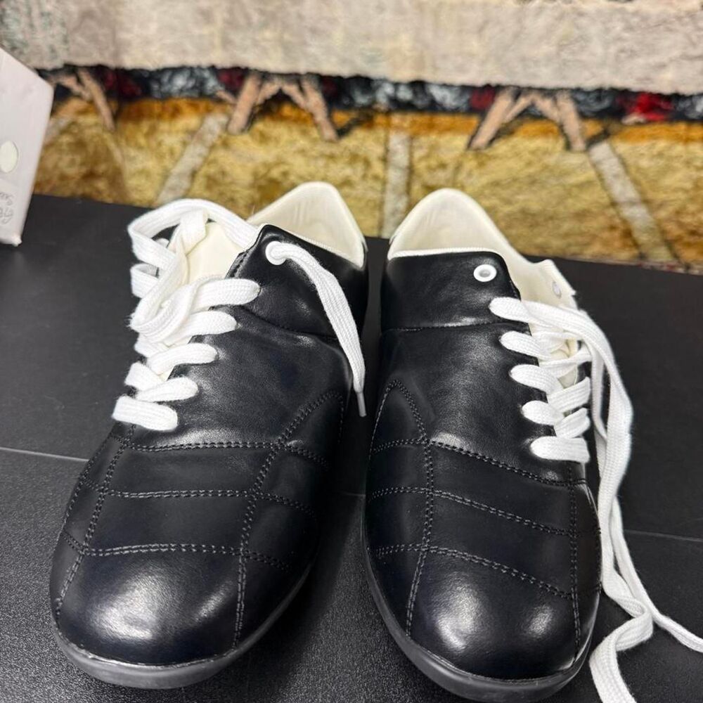 Unbranded Men's Black Trainers